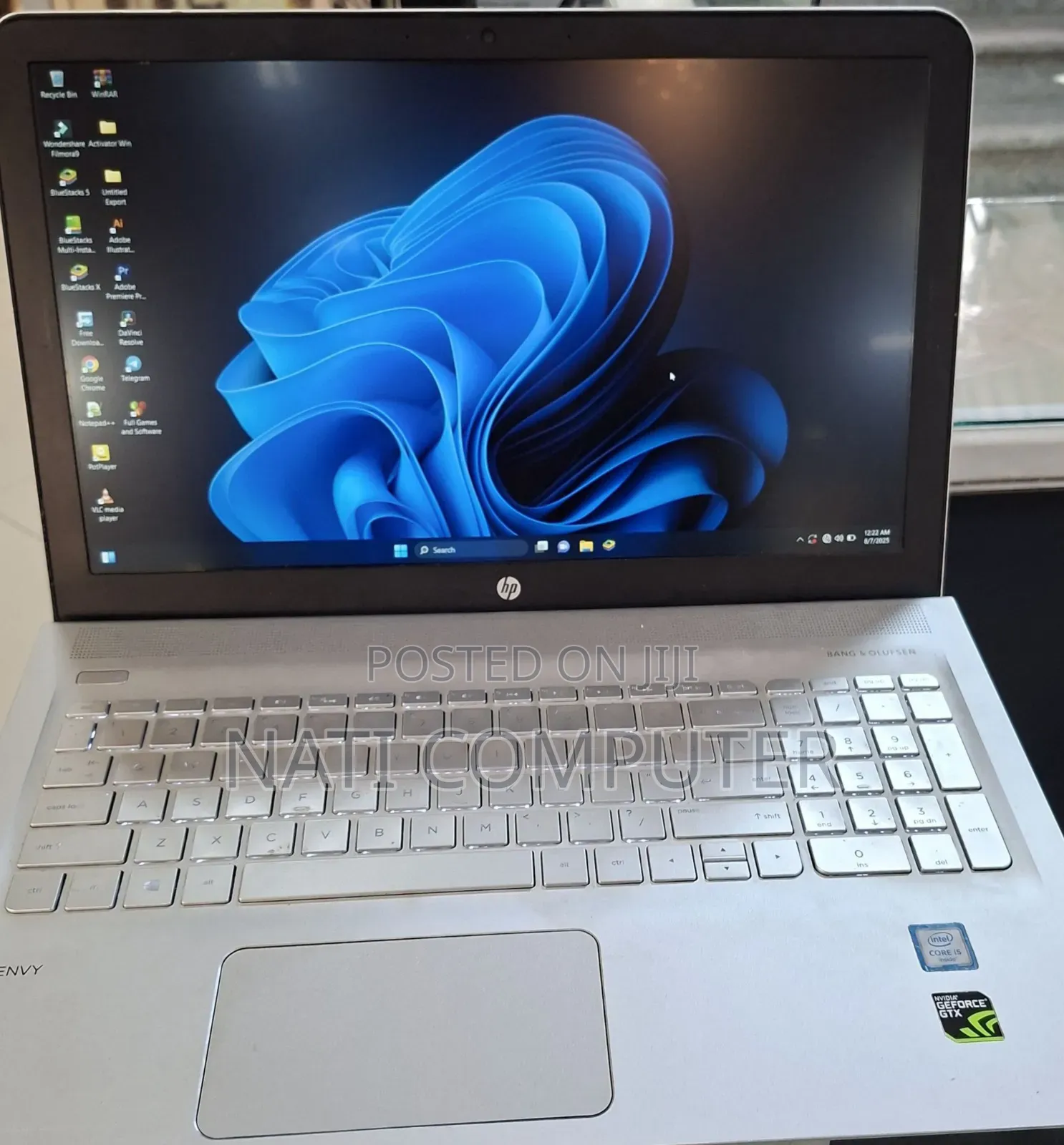 New Laptop HP Envy X360 12GB Intel Core I5 SSD 1T