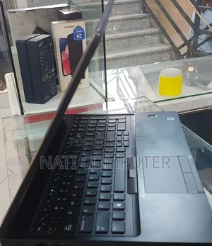 New Laptop Dell 8GB Intel Core I7 SSD 256GB