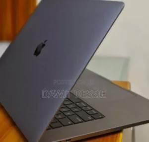 New Laptop Apple MacBook Pro 2019 32GB Intel Core I9 SSD 1T