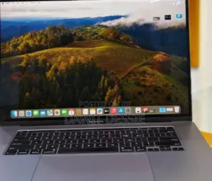 Photo - New Laptop Apple MacBook Pro 2019 32GB Intel Core I9 SSD 1T