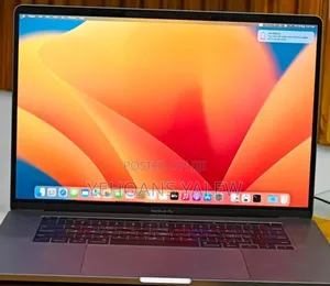 New Laptop Apple MacBook Pro 2019 16GB Intel Core I7 SSD 512GB