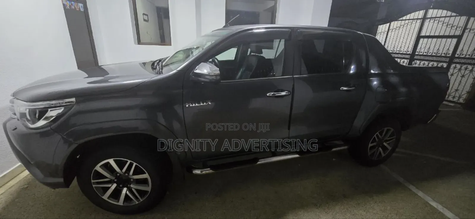 Toyota Hilux 2018 Black