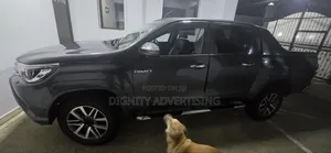 Toyota Hilux 2018 Black