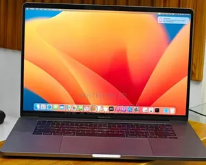 New Laptop Apple MacBook Pro 2019 16GB Intel Core I7 SSD 512GB