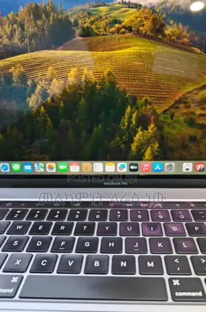 Photo - New Laptop Apple MacBook Pro 2019 32GB Intel Core I9 SSD 1T