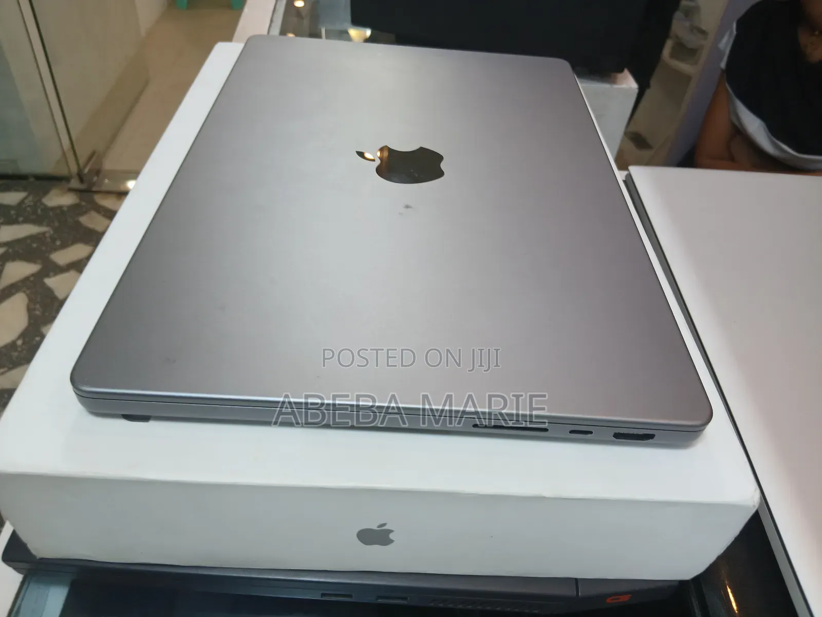 New Laptop Apple MacBook Air 2025 M4 15-Inch 16GB Apple M4 SSD 256GB