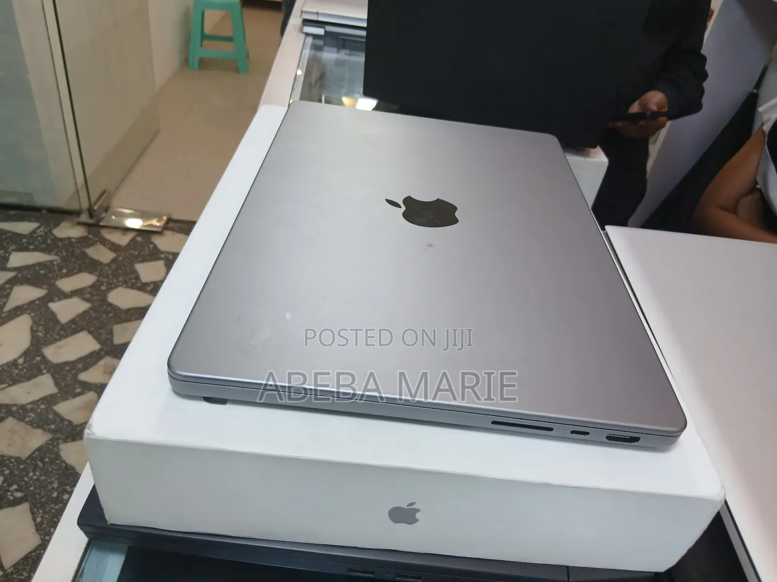 New Laptop Apple MacBook Air 2025 M4 15-Inch 16GB Apple M4 SSD 256GB