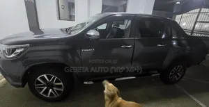 Toyota Hilux 2018 Silver