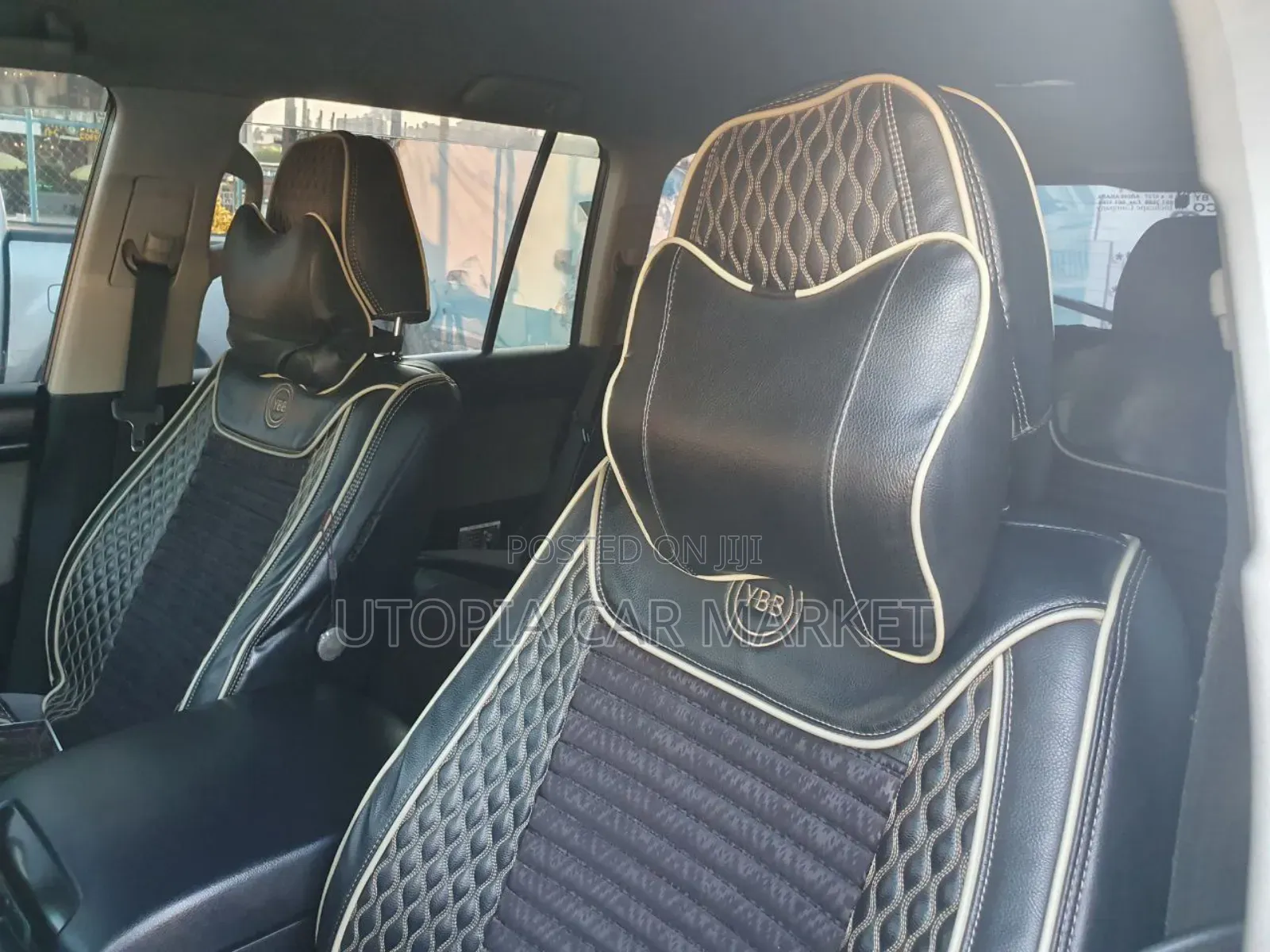 Toyota Land Cruiser 2010 White