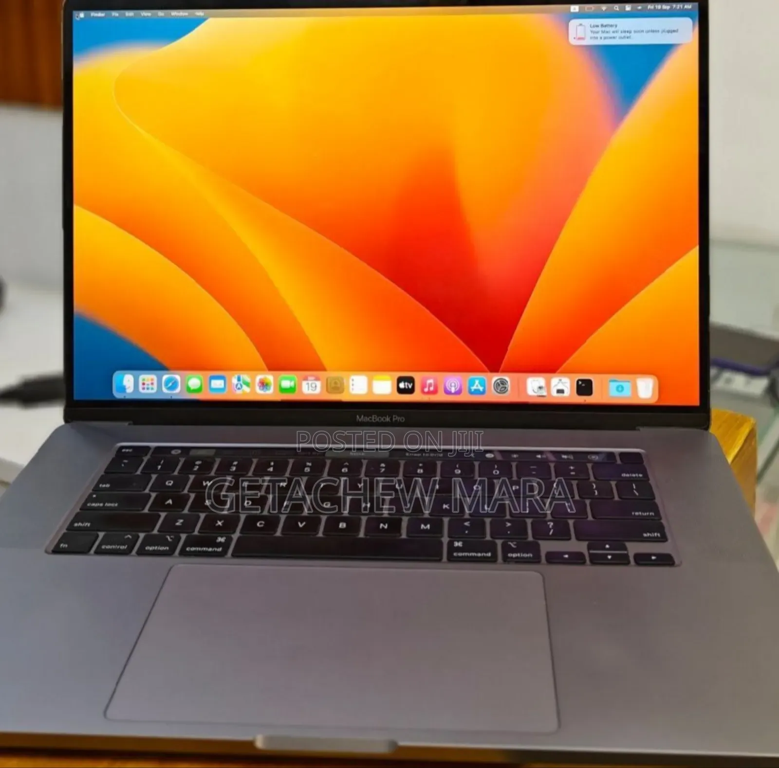 New Laptop Apple MacBook Pro 2019 16GB Intel Core I7 SSD 512GB