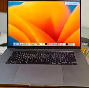 New Laptop Apple MacBook Pro 2019 16GB Intel Core I7 SSD 512GB