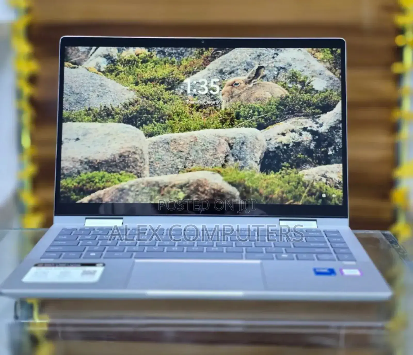 New Laptop HP Envy X360 8GB Intel Core i5 SSD 1T