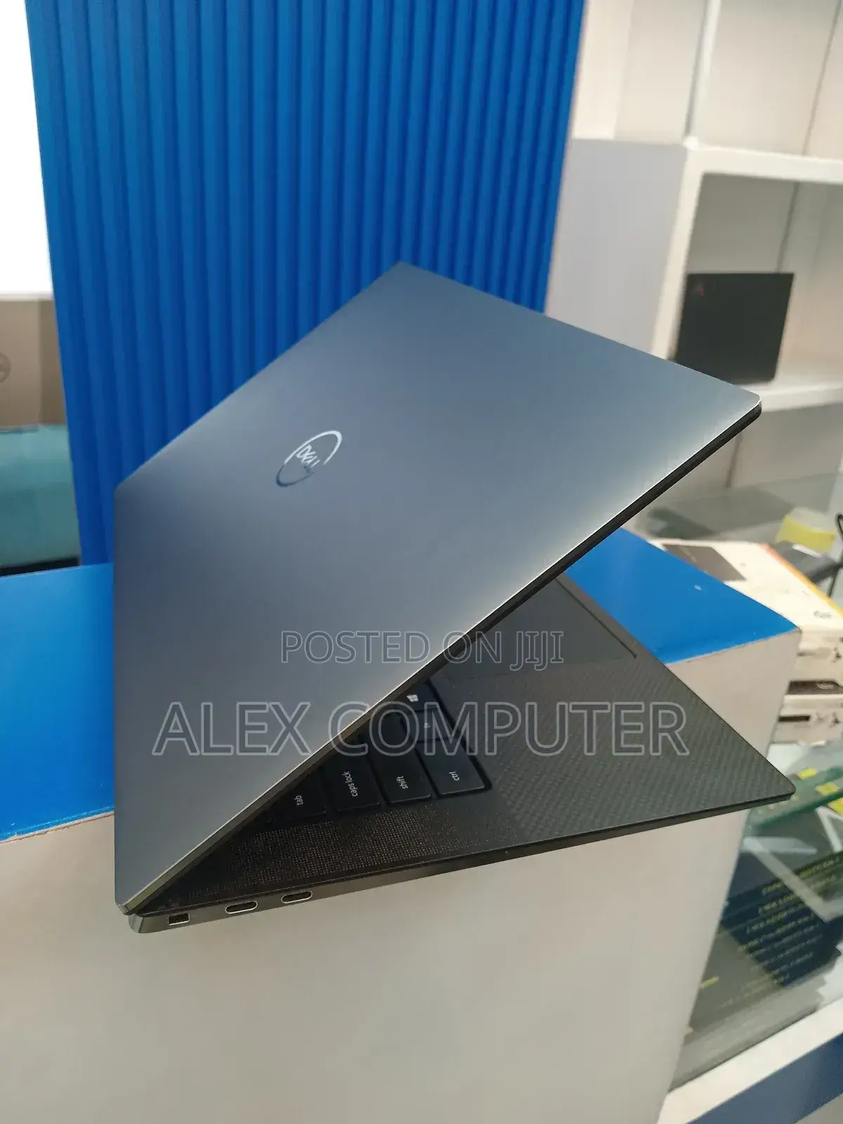 New Laptop Dell Precision 5550 16GB Intel Core I7 SSD 512GB