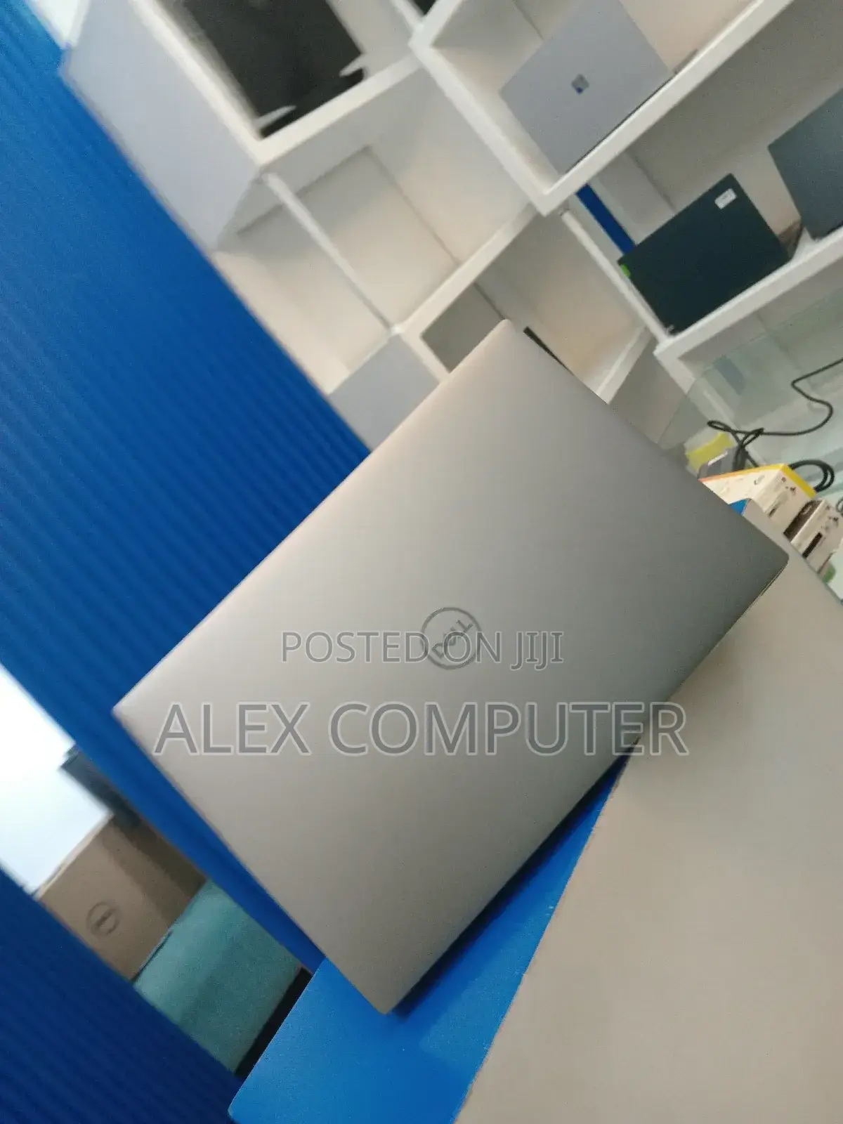 New Laptop Dell Precision 5550 16GB Intel Core I7 SSD 512GB