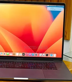 New Laptop Apple MacBook Pro 2019 16GB Intel Core I7 SSD 512GB