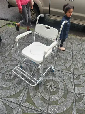 Photo - Commode Wheelchair仔的toilet Wheelchair晞了wheelchair Commode仔在wheelchair