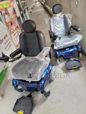 Power Wheelchair፲融with an Ultra-Durable酉፹strong and Powerful Chair