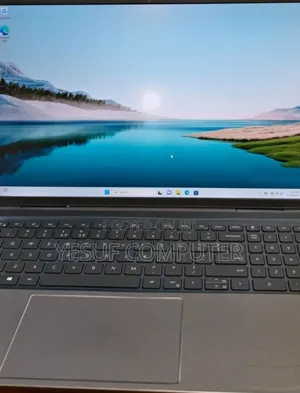 New Laptop Dell Latitude 5490 8GB Intel Core I7 SSD 256GB