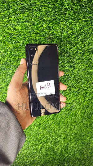 Photo - New Samsung Galaxy S20 128 GB Black