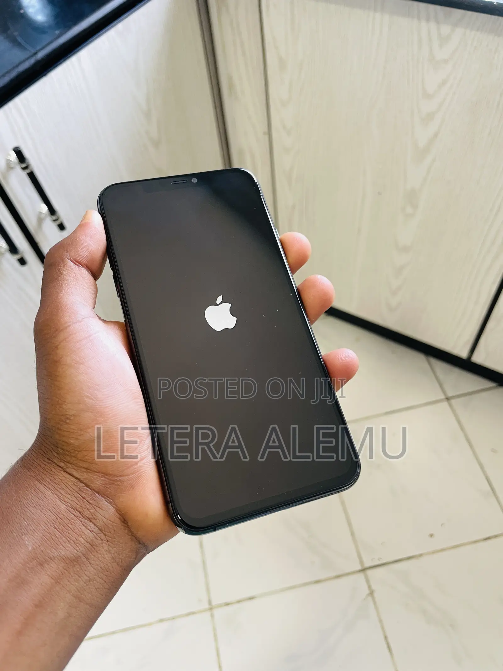 New Apple iPhone 11 Pro Max 256 GB Gray
