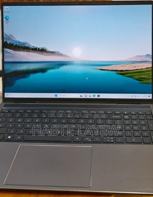 Photo - New Laptop Dell Inspiron 15 16GB Intel Core I7 SSD 512GB