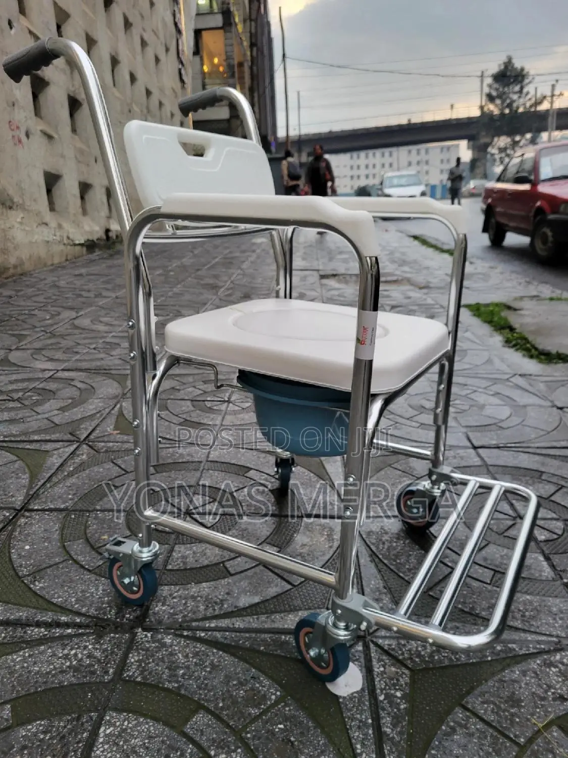 Toilet፺∞Aluminium Commode Chair With Wheels鵼≡Supporting Up to 150kg