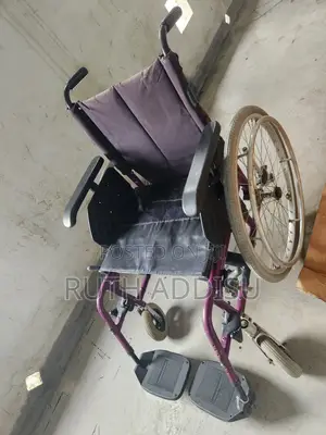 Photo - Wheelchair會在wheelchair Used Medical Wheelchair短暫wheelchair Used