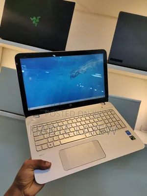 New Laptop HP Envy X360 12GB Intel Core I7 SSD 256GB