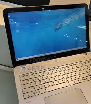 New Laptop HP Envy X360 12GB Intel Core I7 SSD 256GB