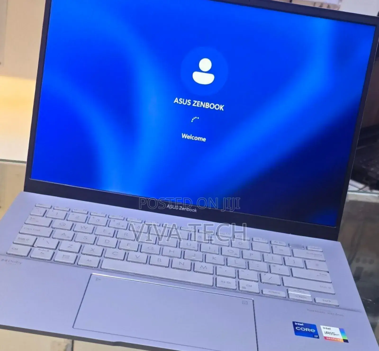 New Laptop Asus ZenBook 13 UX331UN 16GB Intel Core I7 SSD 512GB