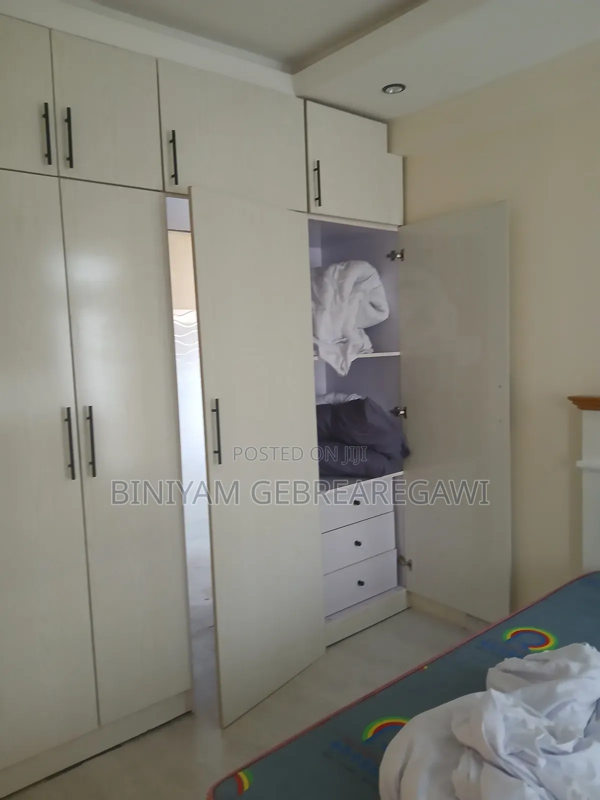 Furnished 1bdrm Apartment in Apartment, Yeka for rent