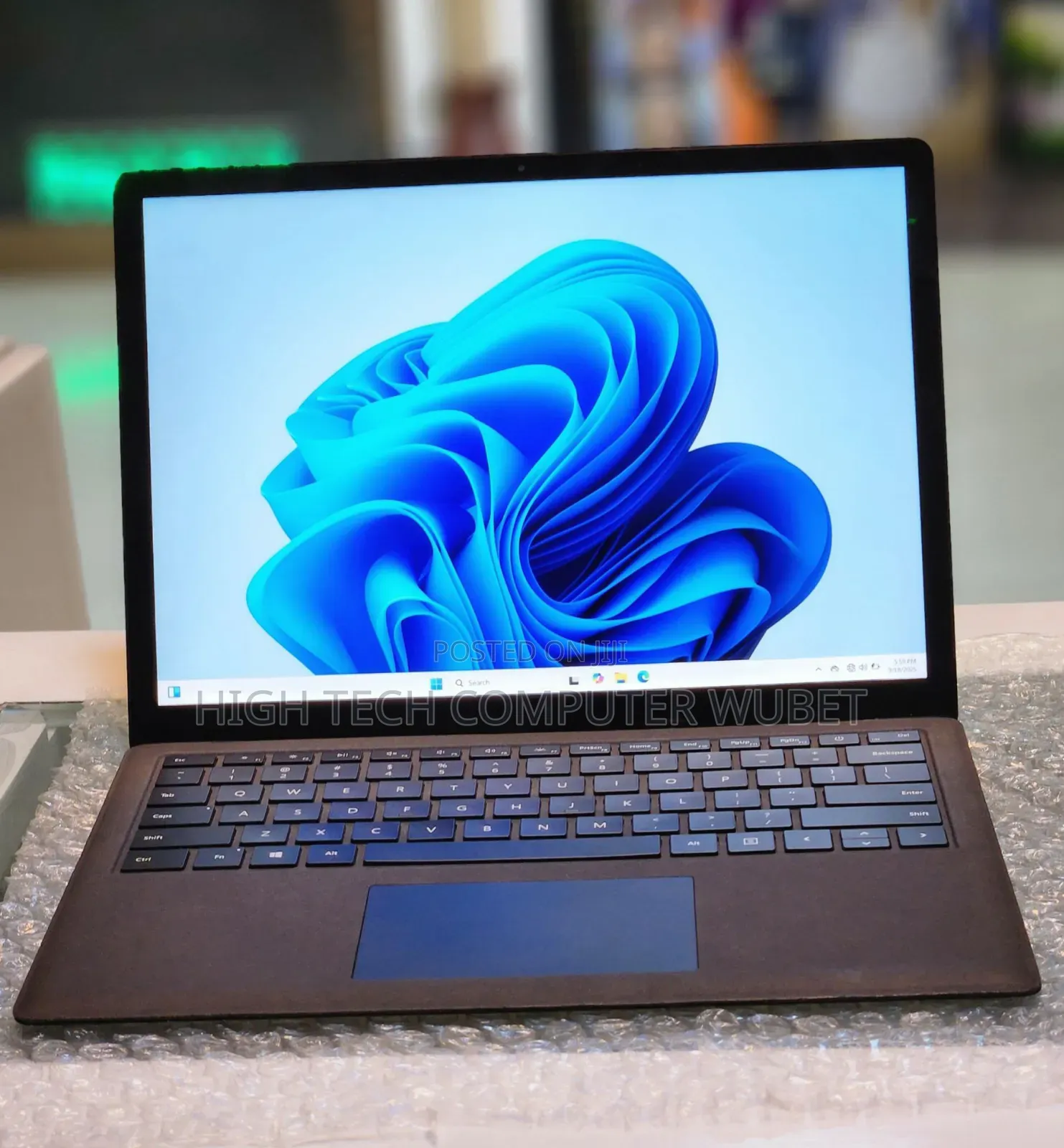 New Laptop Microsoft Surface 16GB Intel Core I7 SSD 512GB