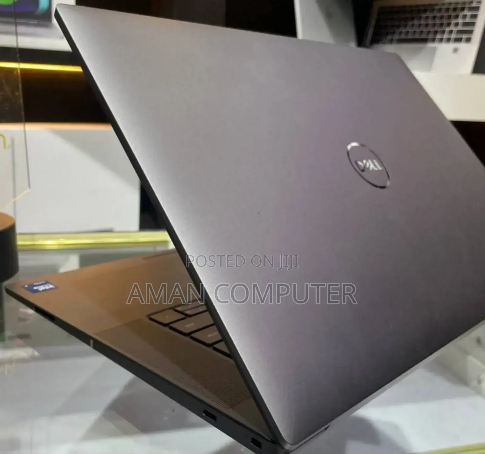 New Laptop Dell Precision 5690 64GB Intel Core Ultra 7 SSD 1T