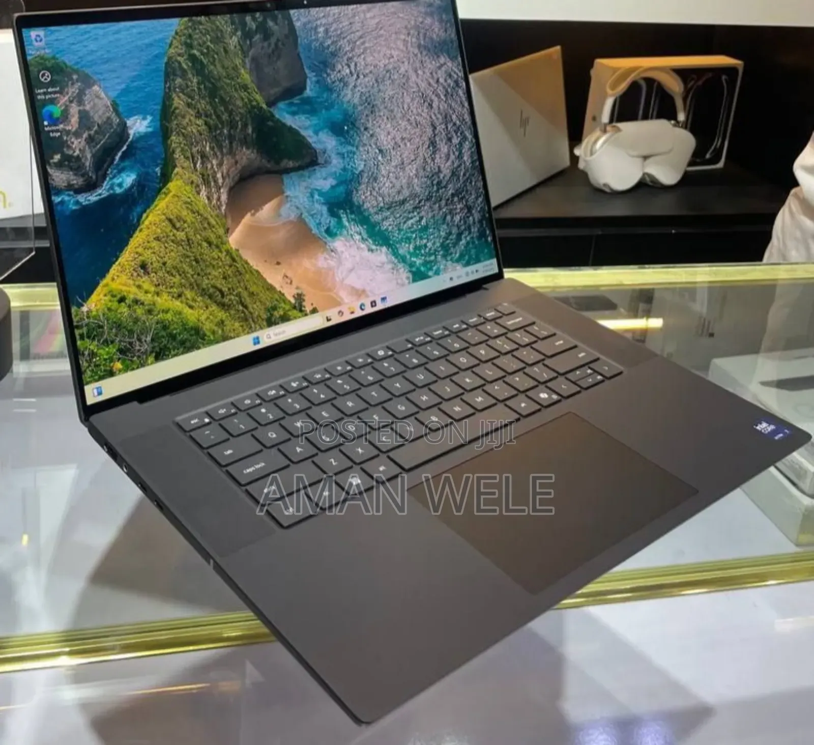 New Laptop Dell Precision 5690 64GB Intel Core Ultra 7 SSD 1T