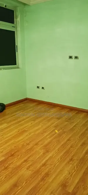 4bdrm Apartment in Apartment, Yeka for rent