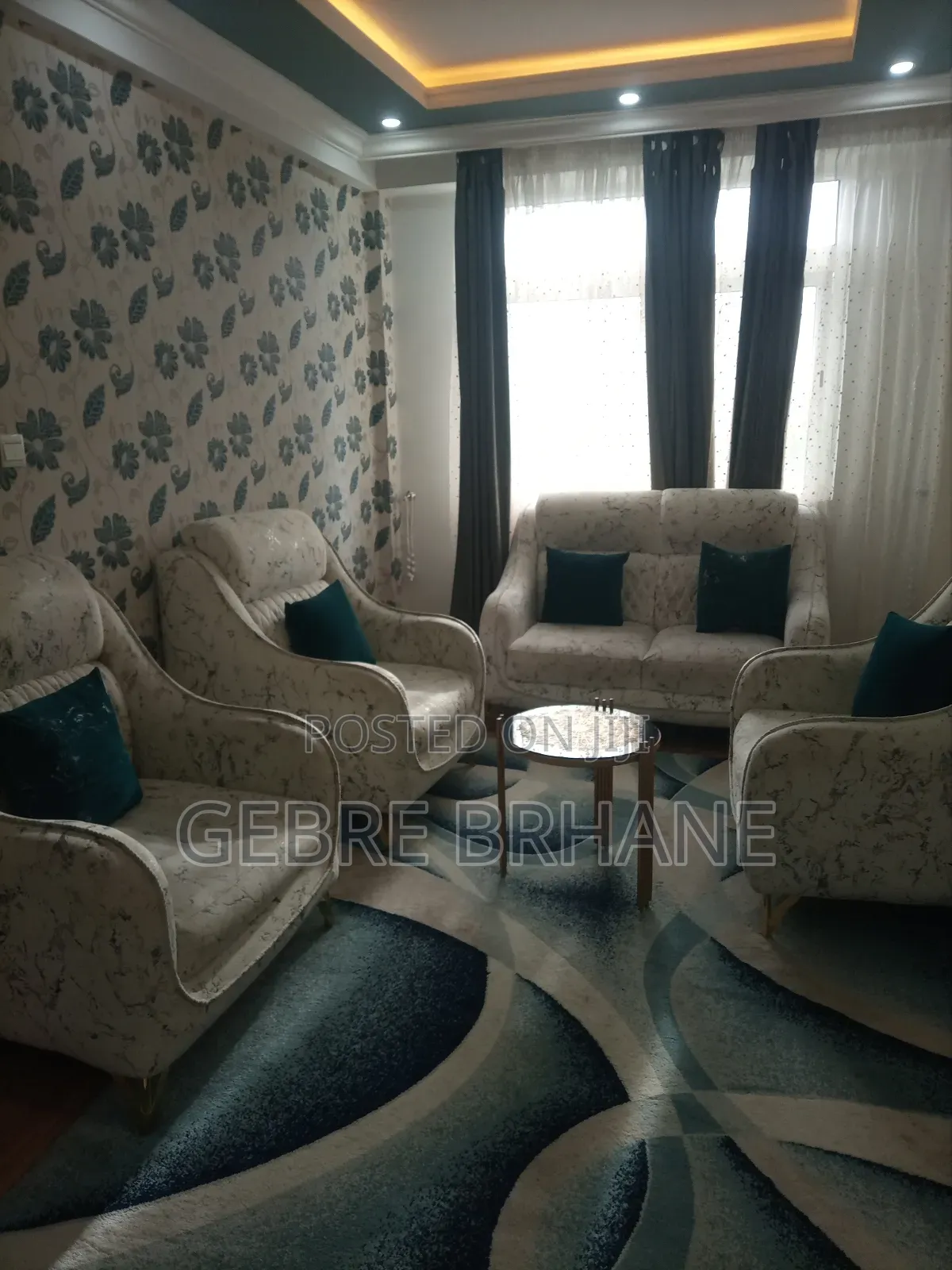 Furnished 1bdrm Apartment in Apartment, Yeka for rent