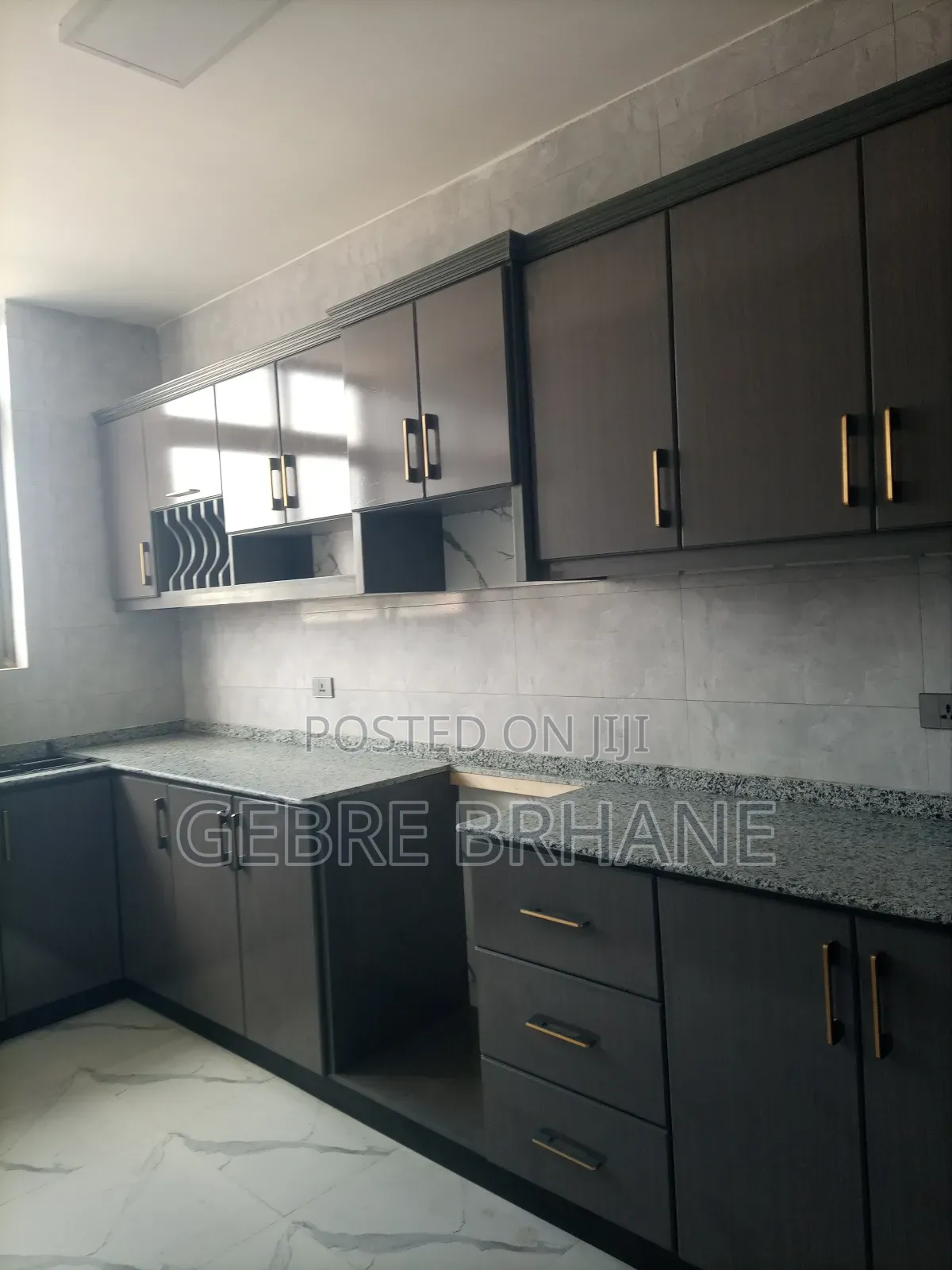 2bdrm Apartment in Apartment, Yeka for rent