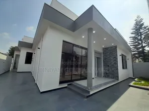5bdrm House in House, Yeka for rent