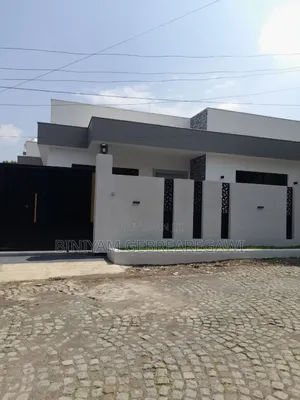 5bdrm House in House, Yeka for rent