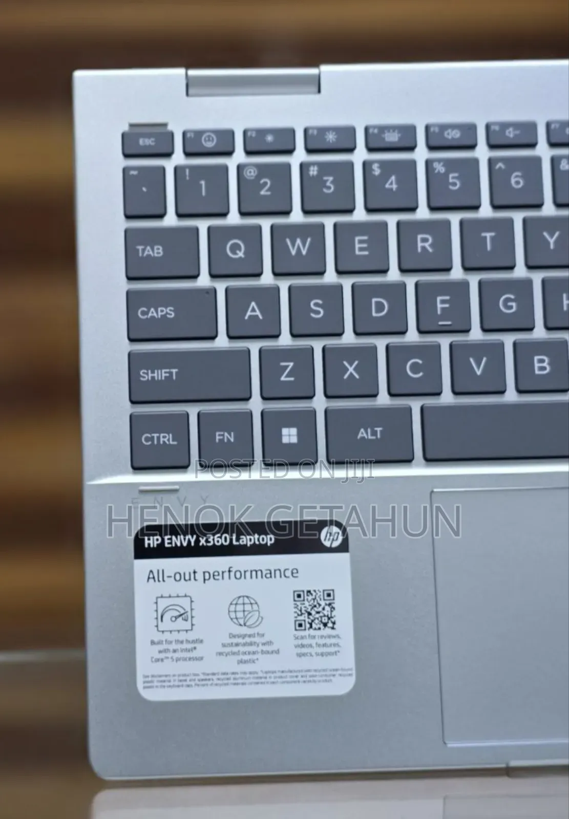 New Laptop HP Envy X360 8GB Intel Core I5 SSD 1T