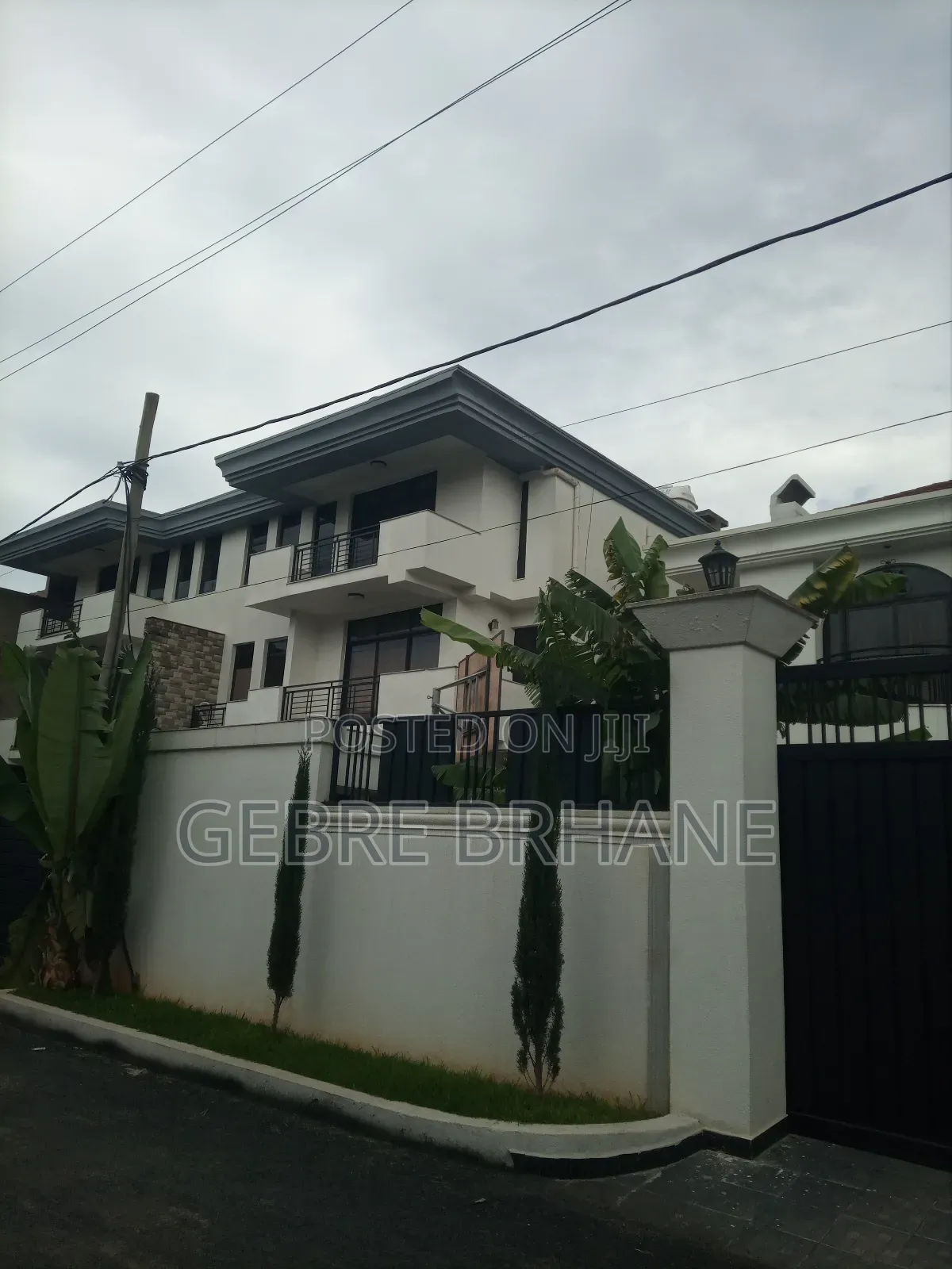 6bdrm House in G+1, Yeka for rent
