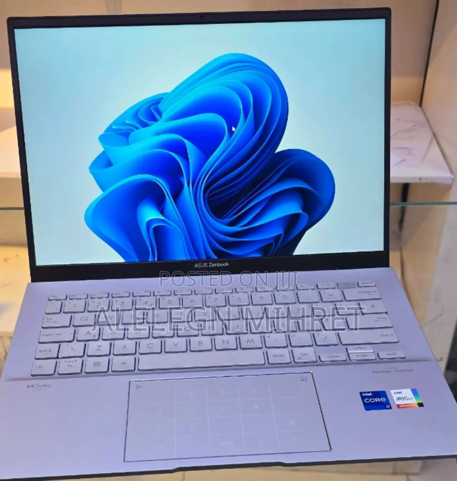 New Laptop Asus Zenbook Flip 13 UX363 16GB Intel Core I7 SSD 1T