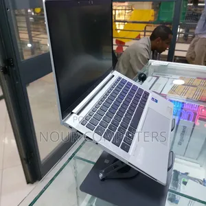 New Laptop HP EliteBook 830 G8 16GB Intel Core i7 SSD 512GB