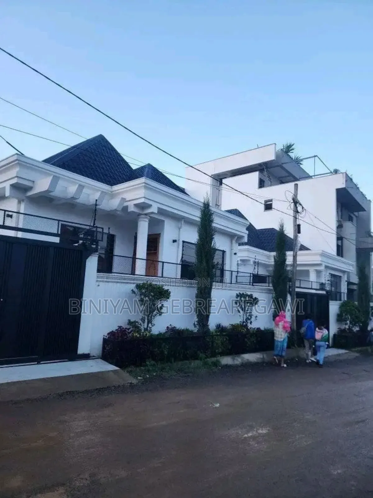 5bdrm Villa in House, Yeka for rent