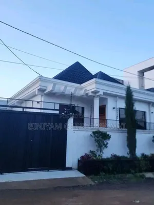 5bdrm Villa in House, Yeka for rent