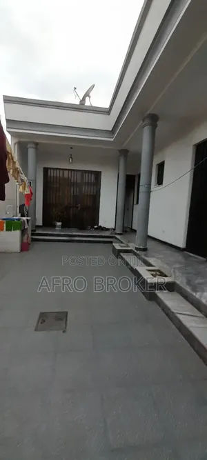Furnished 3bdrm House in Akak, Akaky Kaliti for sale