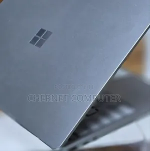 Photo - New Laptop Microsoft Surface 8GB Intel Core I5 SSD 256GB
