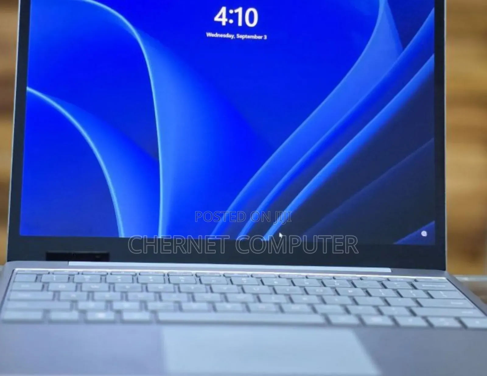 New Laptop Microsoft Surface 8GB Intel Core I5 SSD 256GB