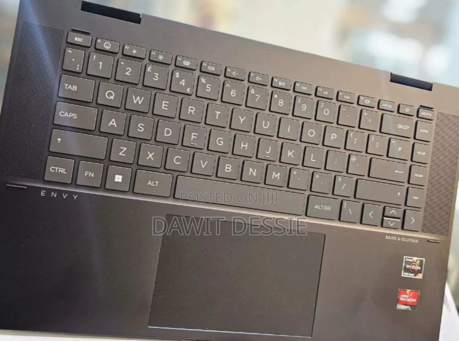 New Laptop HP Envy X360 8GB AMD Ryzen 5 SSD 256GB