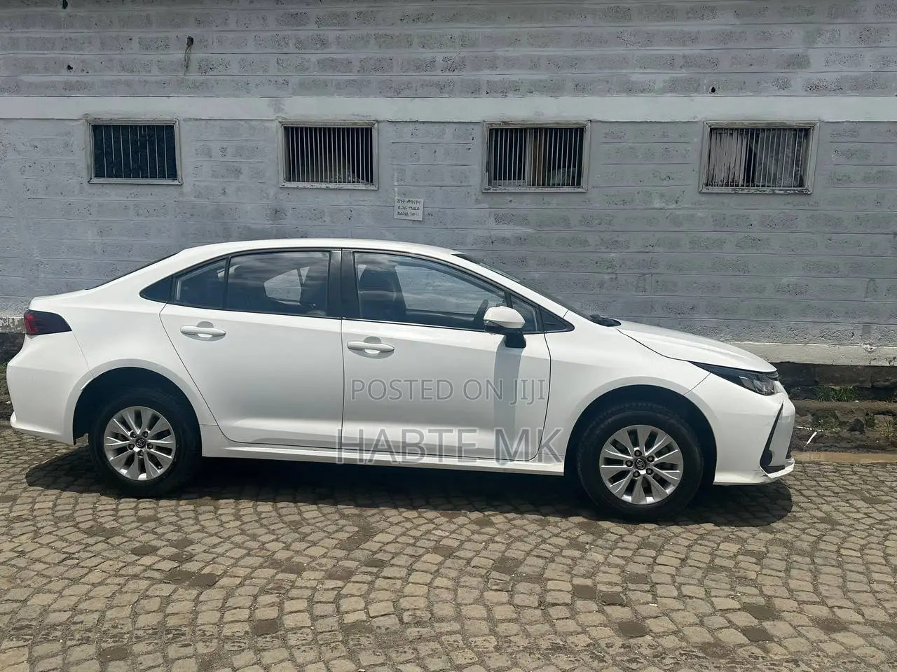 Toyota Corolla SE 2022 White
